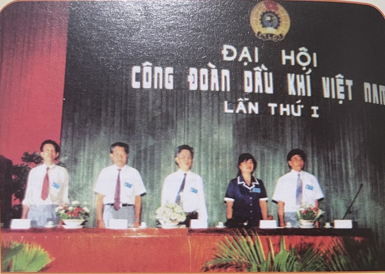 Đoàn Chủ tịch Đại hội CĐ DKVN lần thứ nhất, nhiệm kỳ 1993-1998. Đoàn Chủ tịch Đại hội CĐ DKVN lần thứ nhất, nhiệm kỳ 1993-1998.