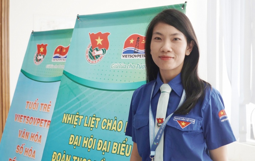 Chị Đỗ Thị Phương Dung, Bí thư Đoàn cơ sở Xí nghiệp Khai thác các công trình Khí, Liên doanh Vietsovpetro