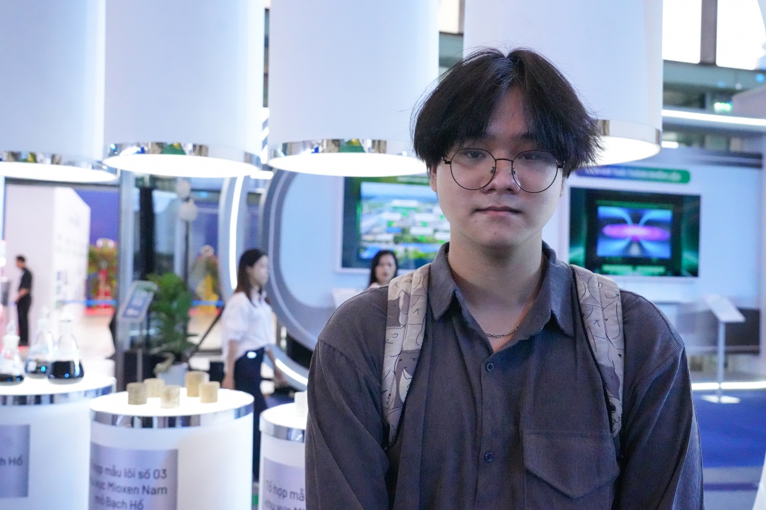 Anh Trịnh Thế Nghĩa - Sinh viên Trường Đại học Khoa học Tự nhiên, Đại học Quốc gia Hà Nội chuyên ngành Công nghệ Kỹ thuật Hạt nhân.