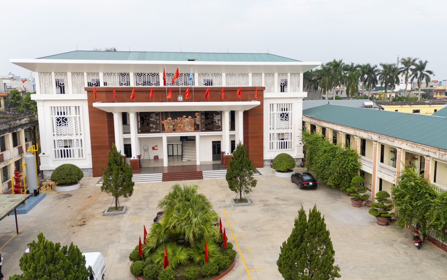 Hình ảnh toà nhà Khu lưu niệm.
