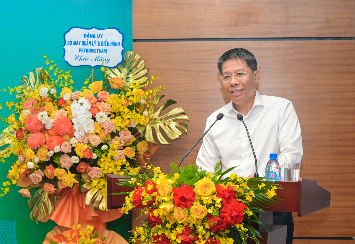 Đồng chí Nguyễn Văn Mậu kỳ vọng trong nhiệm kỳ 2025-2030, Đoàn Thanh niên BMQL&ĐH Tập đoàn sẽ tiếp tục đổi mới mạnh mẽ phương thức hoạt động, gắn công tác Đoàn chặt chẽ với nhiệm vụ chính trị, chuyên môn của đơn vị