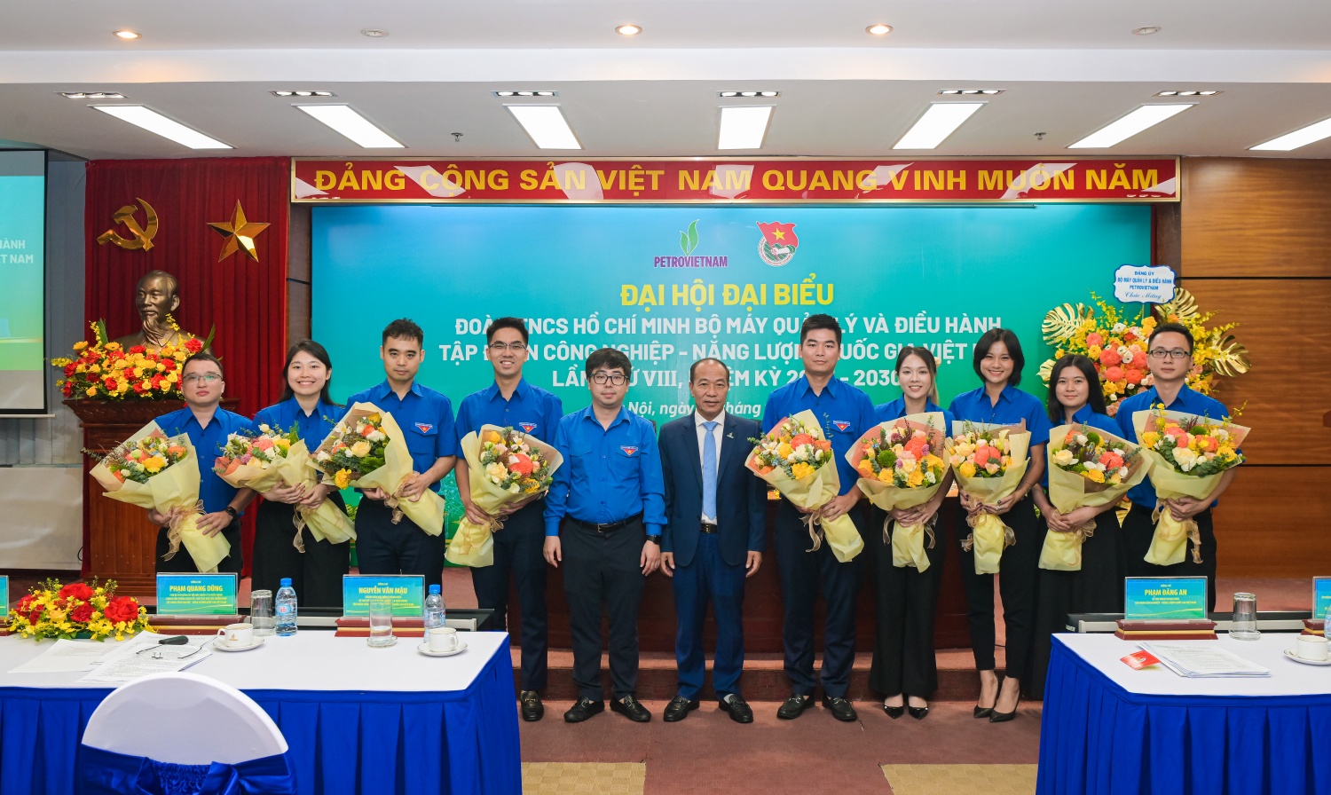 Ban Chấp hành Đoàn Thanh niên BMQL&ĐH Petrovietnam nhiệm kỳ 2025-2030 ra mắt Đại hội