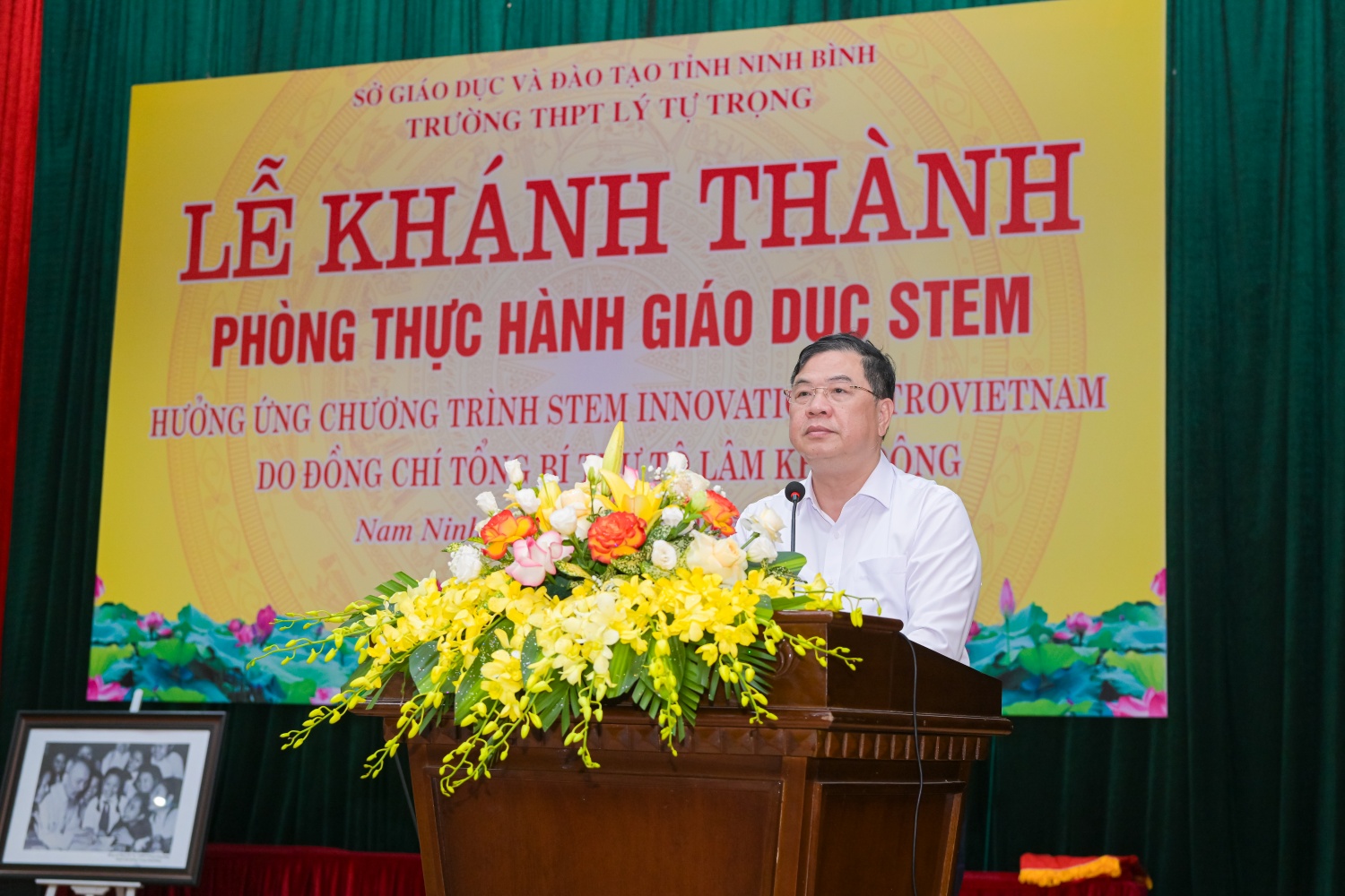 Đồng chí Phạm Gia Túc tin rằng thầy và trò nhà trường sẽ luôn giữ vững ngọn lửa truyền thống, tiếp tục nuôi dưỡng tinh thần hiếu học và khát vọng vươn lên, đóng góp vào tiến trình hội nhập và phát triển bền vững của đất nước