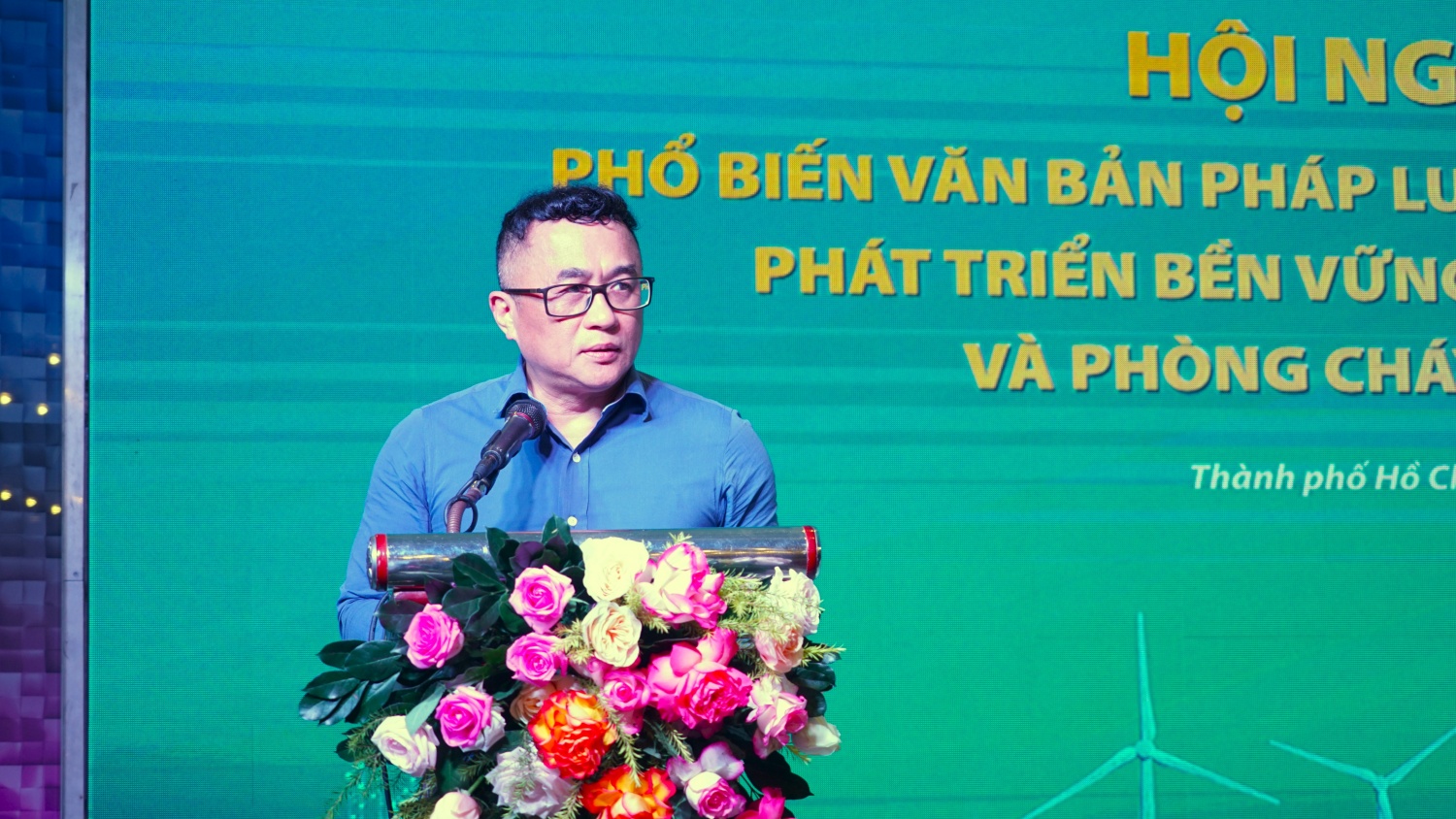 Phó Tổng Giám đốc Petrovietnam Phan Tử Giang khẳng định Hội nghị tập huấn thể hiện cam kết mạnh mẽ của Tập đoàn đối với công tác an toàn vệ sinh lao động, PCCC, bảo vệ môi trường.
