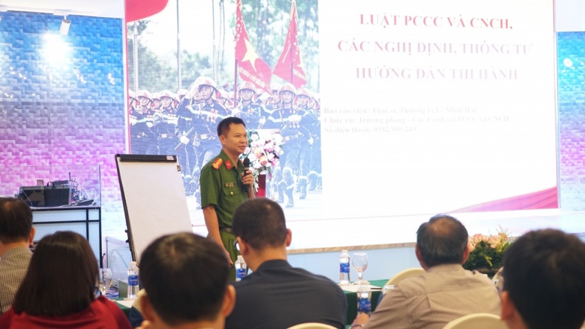 Thượng tá Lê Minh Hải (Cục Cảnh sát PCCC & CNCH, Bộ Công an) giới thiệu chi tiết Luật PCCC & CNCH số 55/2024/QH15 (có hiệu lực từ 1/7/2025), cùng các nghị định và thông tư hướng dẫn thi hành.