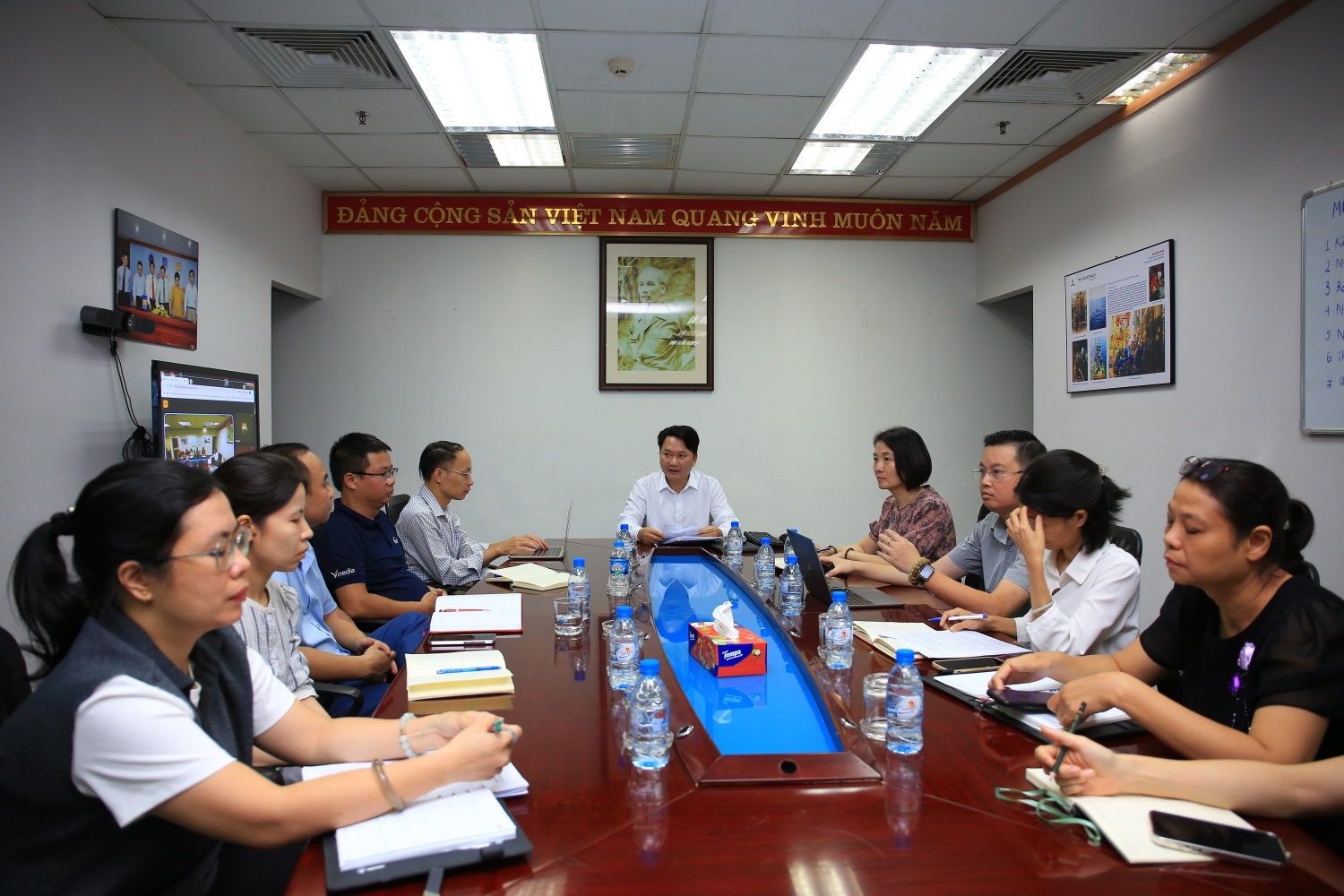 Chi bộ Tạp chí Năng lượng Mới