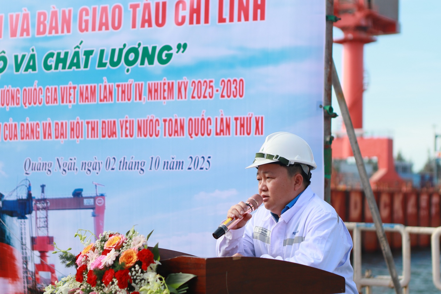 Ông Nguyễn Hồng Chiến - Phó Tổng Giám đốc PVSM: Việc hoàn thành dự án sớm hơn dự kiến đã giúp PVSM tiết kiệm được hàng chục tỷ đồng, góp phần khẳng định năng lực trong lĩnh vực bảo dưỡng, sửa chữa tàu biển và công trình biển.