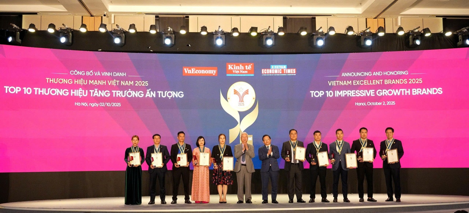Hai doanh nghiệp phân bón - đơn vị thành viên của Petrovietnam có tên trong Top 10 Thương hiệu Tăng trưởng ấn tượng