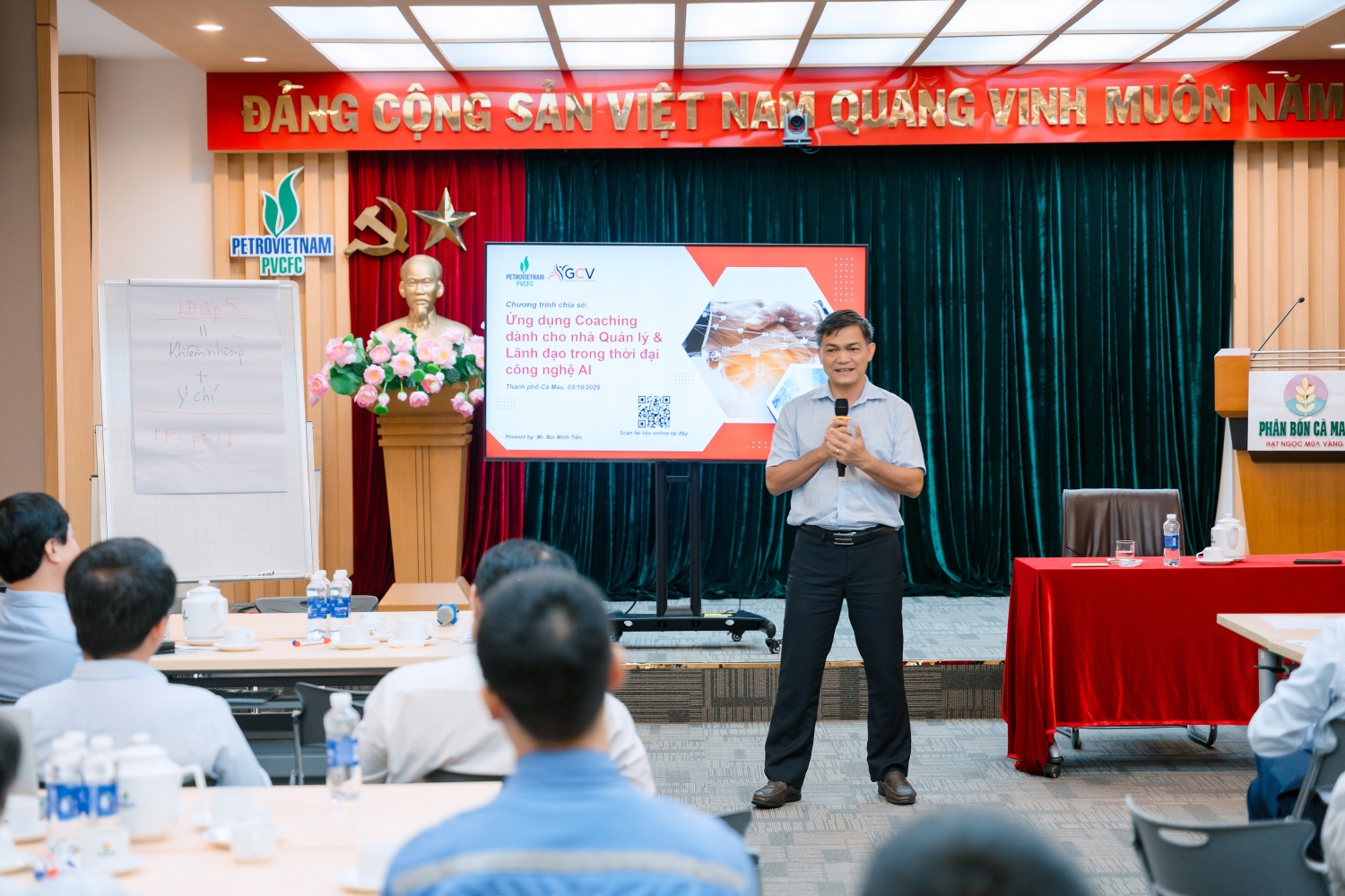 Tổng Giám đốc PVCFC Văn Tiến Thanh nhấn mạnh ý nghĩa thiết thực của Coaching đối với PVCFC.