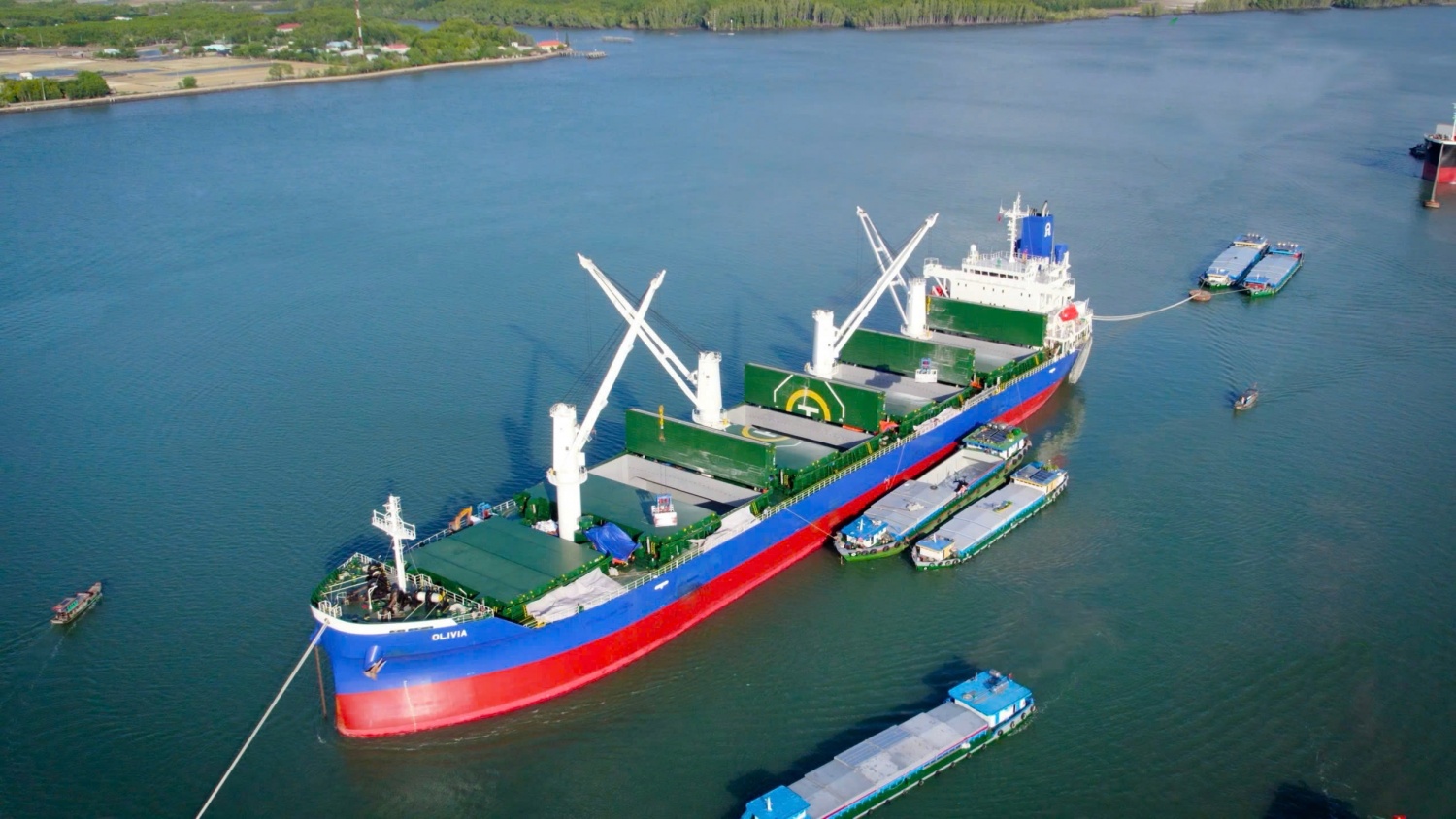 Như những con tàu ra khơi, PVCFC mang trong mình khát vọng chinh phục biển lớn, đưa sản phẩm vươn xa hơn, khẳng định thương hiệu Việt trên bản đồ thế giới.