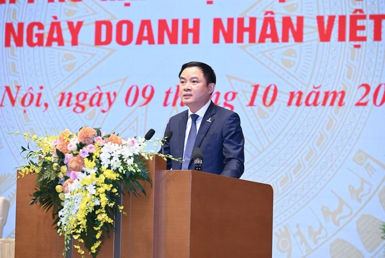 Đồng chí Lê Ngọc Sơn, Phó Bí thư Đảng ủy, Tổng Giám đốc Petrovietnam: Petrovietnam luôn nhận thức sâu sắc về sứ mệnh tiên phong, góp phần ổn định kinh tế vĩ mô và dẫn dắt sự phát triển của các thành phần kinh tế khác