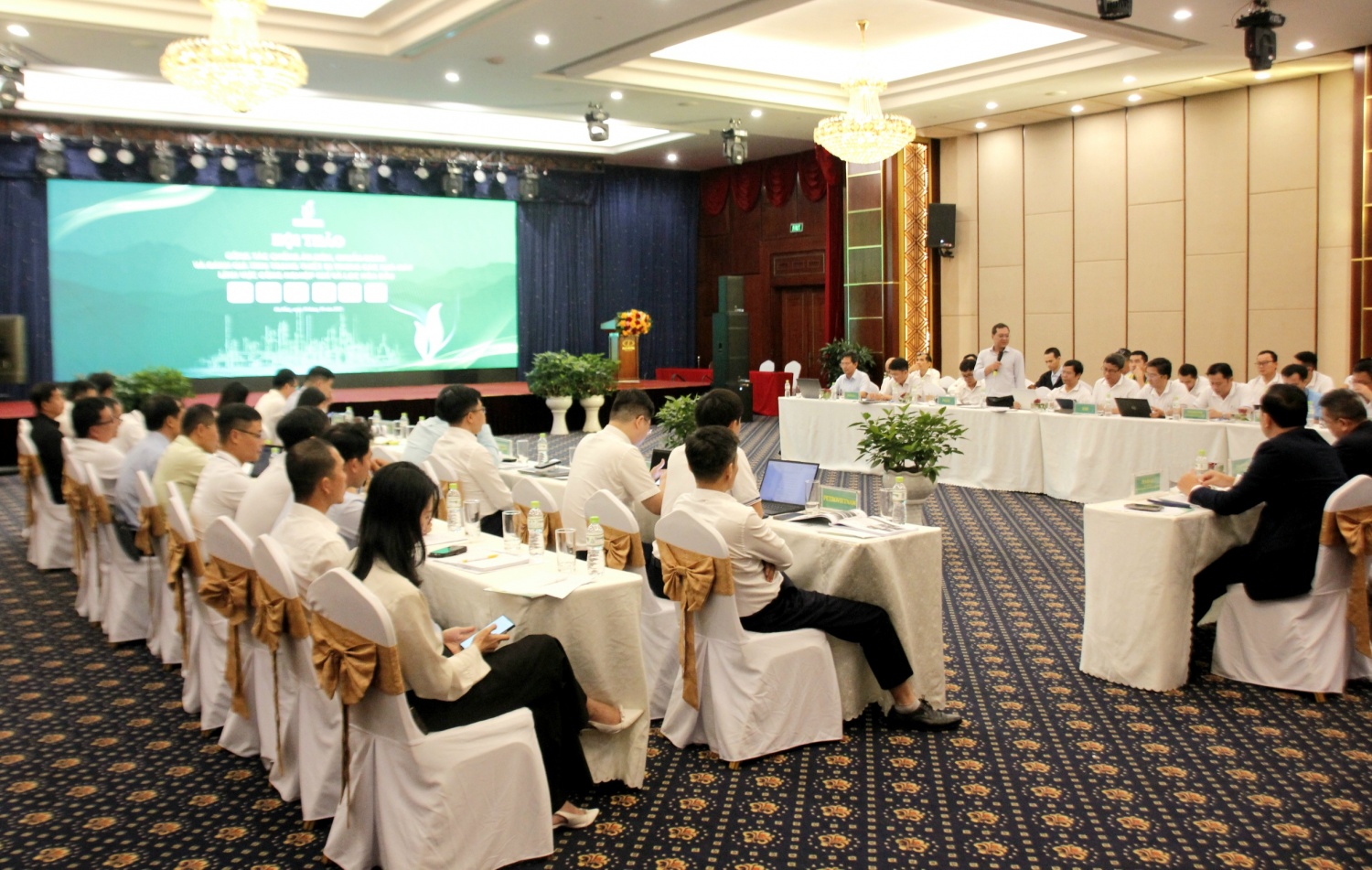 Toàn cảnh Hội thảo Công tác chống ăn mòn, chuẩn đoán và đánh giá tình trạng thiết bị trong các Nhà máy Lĩnh vực Công nghiệp khí và Lọc hóa dầu do Petrovietnam tổ chức.