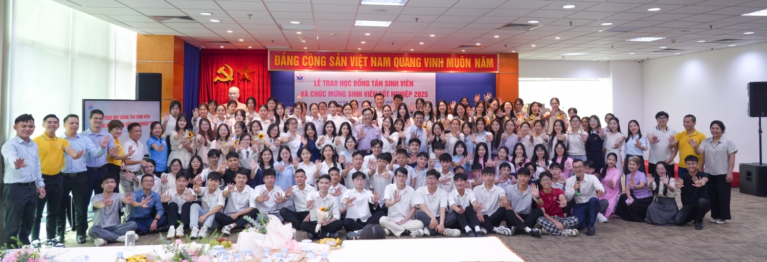Lễ trao học bổng cho Tân sinh viên và chúc mừng sinh viên tốt nghiệp năm 2025 của Cộng đồng TSNT Khu vực phía Bắc diễn ra thành công tốt đẹp