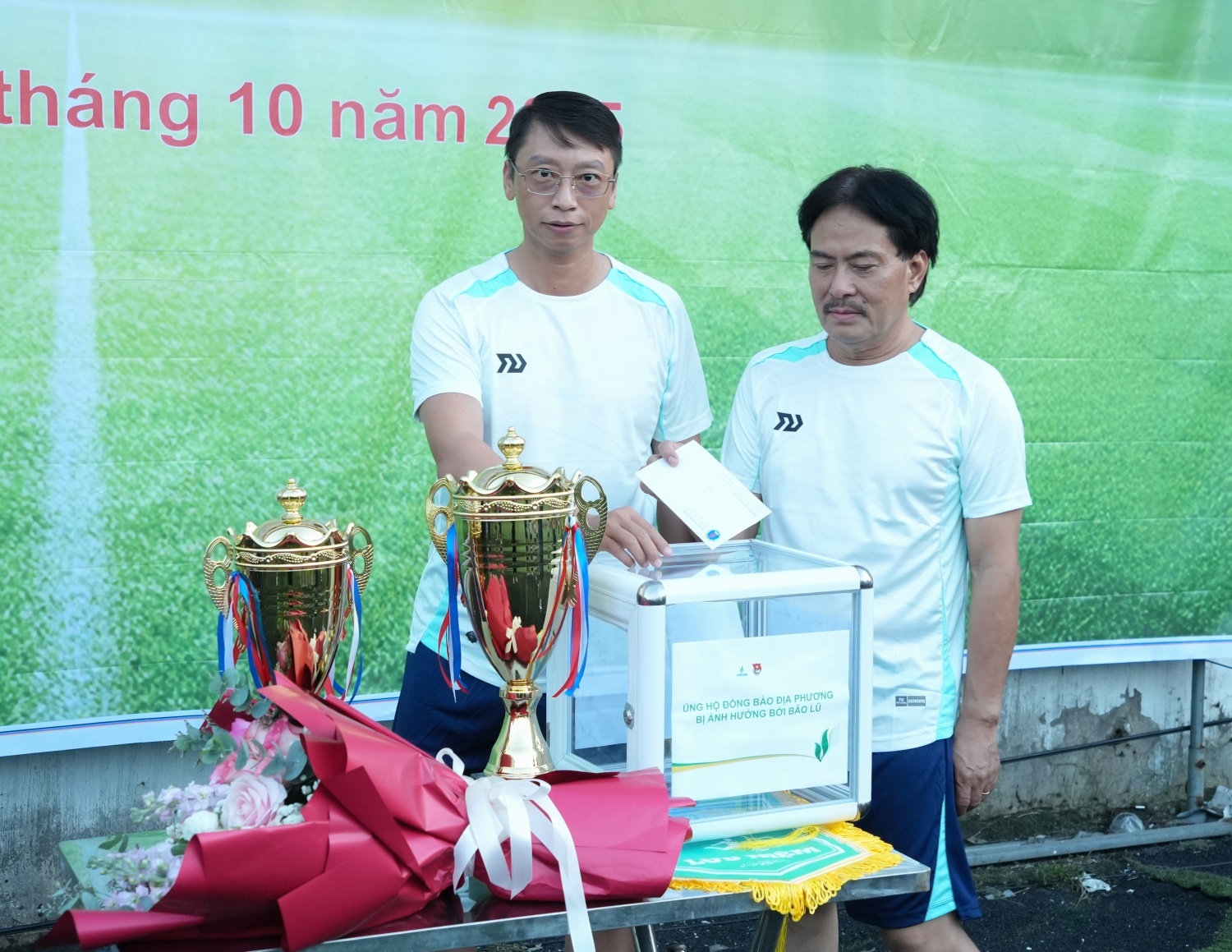 Các tổ chức đoàn thể Petrovietnam tổ chức hoạt động thể thao gây quỹ ủng hộ đồng bào vùng lũ.