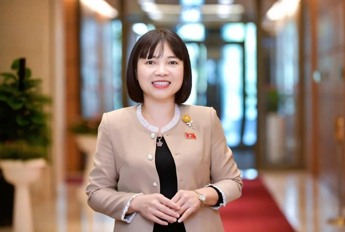 Bà Nguyễn Thị Việt Nga - Phó Trưởng Đoàn ĐBQH TP Hải Phòng.