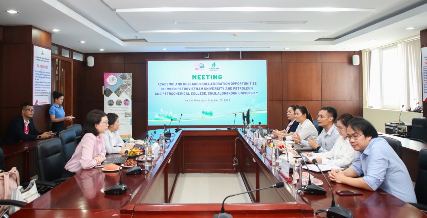 Quang cảnh chung của buổi làm việc.