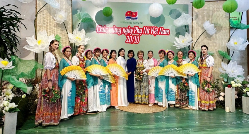 Tình bạn Việt - Nga thắm thiết.