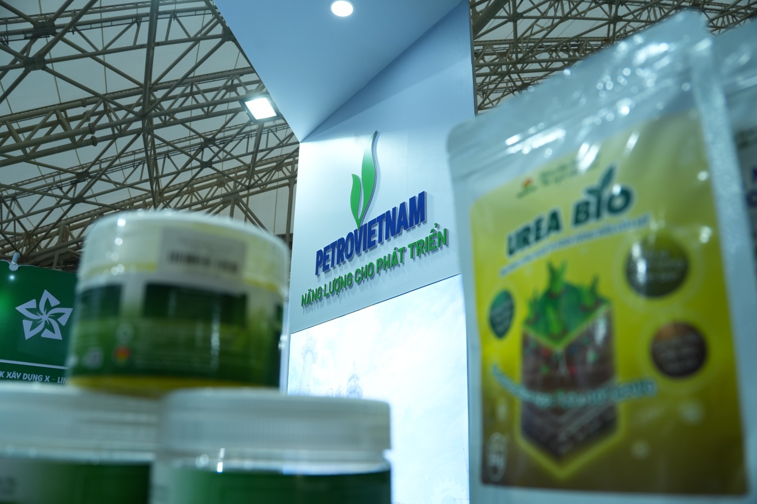 Với sự chuẩn bị chu đáo và công phu, Petrovietnam hứa hẹn sẽ mang đến dấu ấn đặc sắc, một bức tranh sinh động về một tập đoàn công nghiệp - năng lượng chuyên nghiệp, sáng tạo