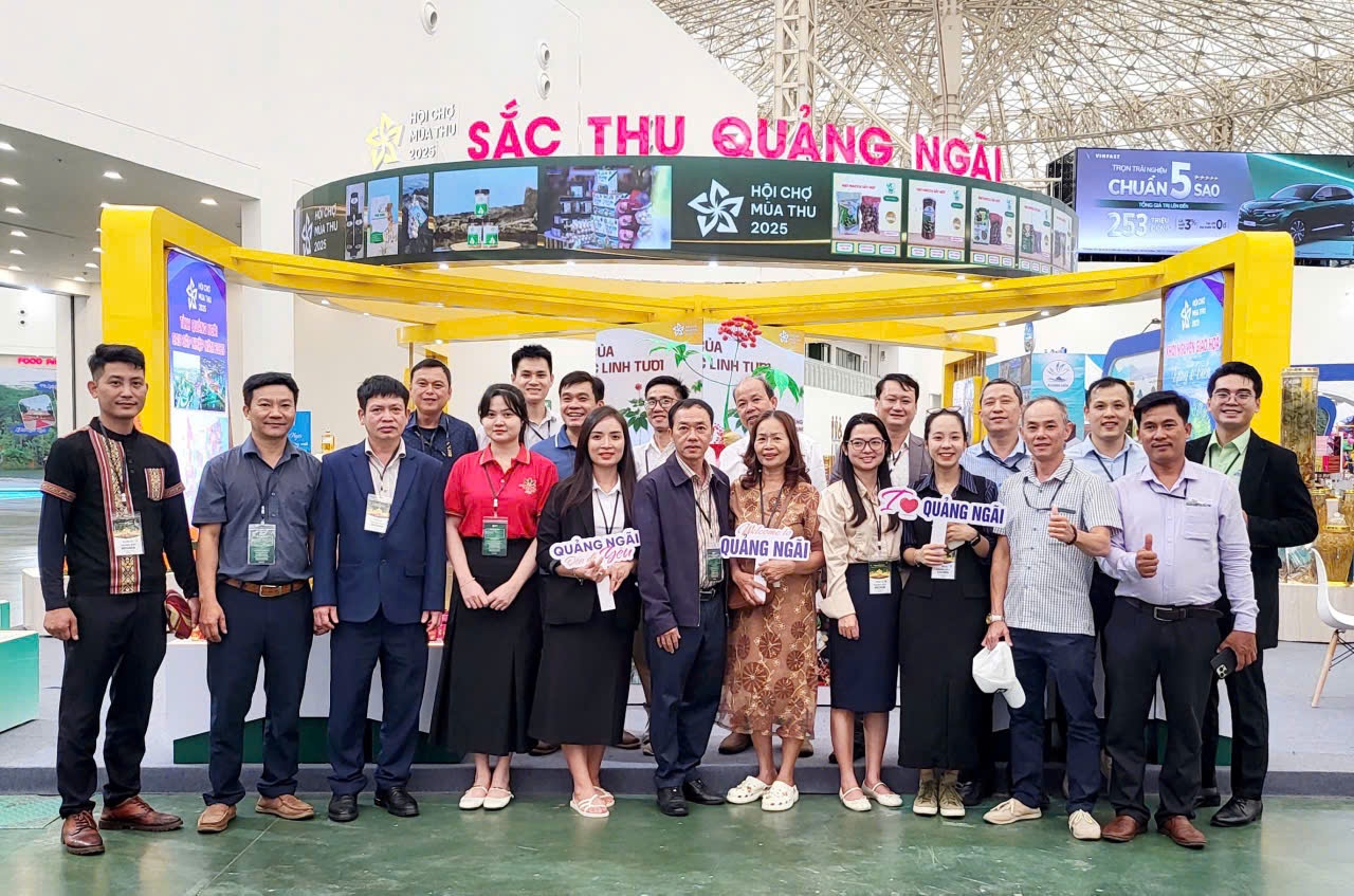 Tham gia Hội chợ Mùa Thu năm 2025, BSR cùng nhiều đơn vị, cơ quan của tỉnh Quảng Ngãi đã đem đến nhiều sản phẩm độc đáo, góp phần quảng bá thương hiệu và các sản phẩm chủ lực của Quảng Ngãi.