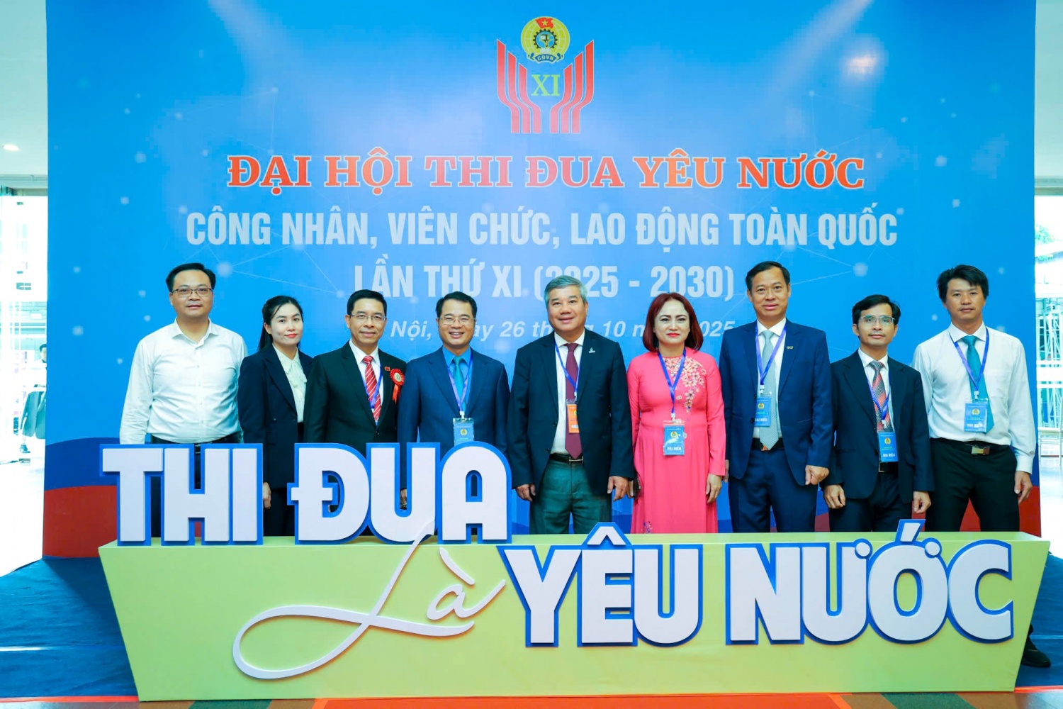 Đoàn đại biểu Petrovietnam tham dự chương trình.