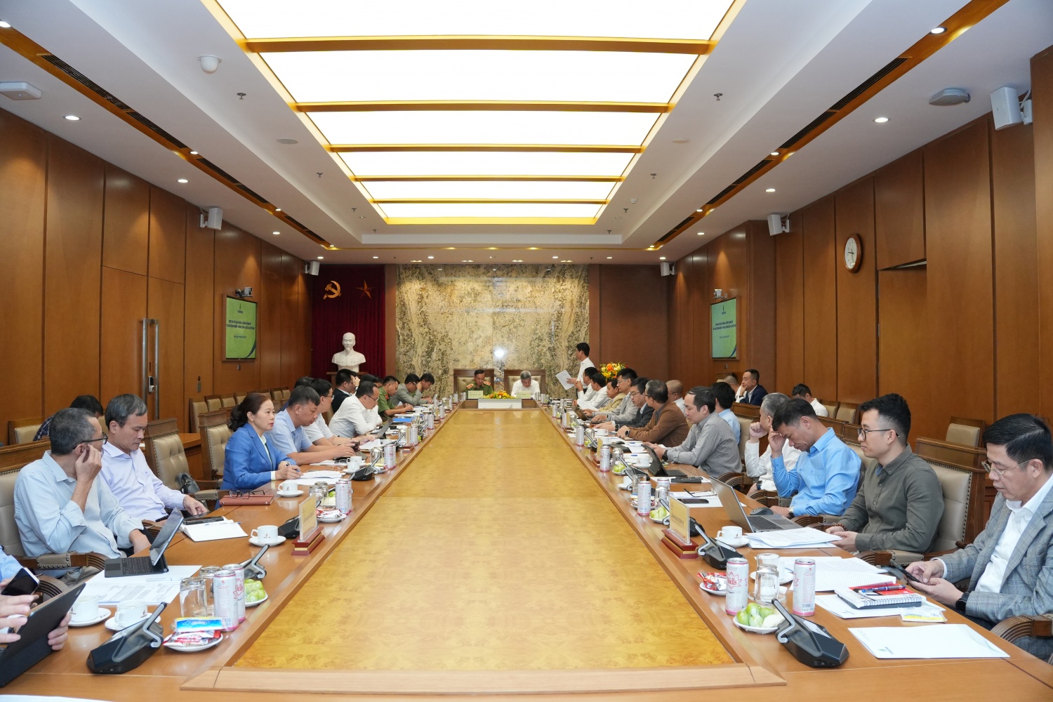 Toàn cảnh buổi làm việc