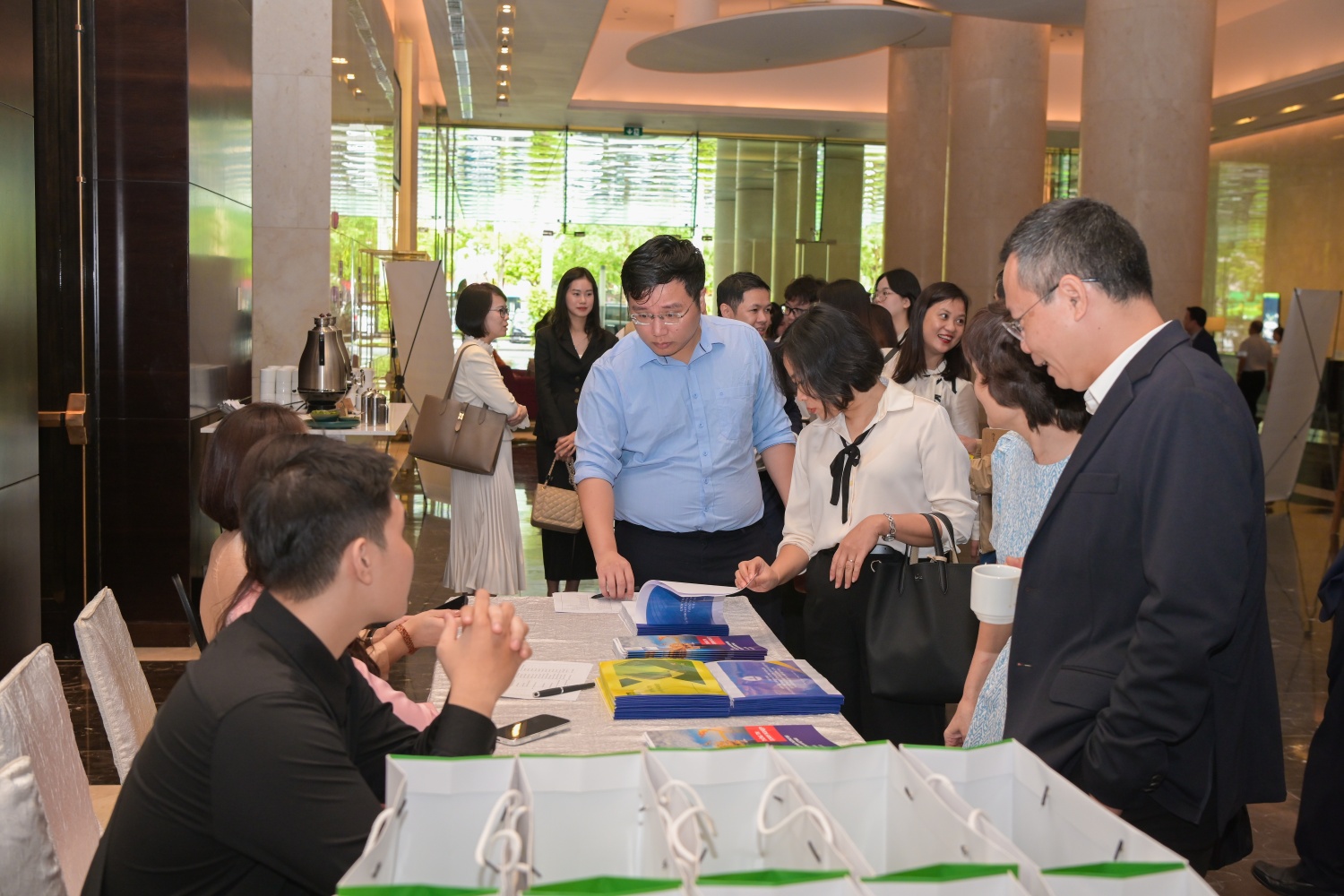 Hội thảo thu hút đông đảo các nhà đầu tư quan tâm.