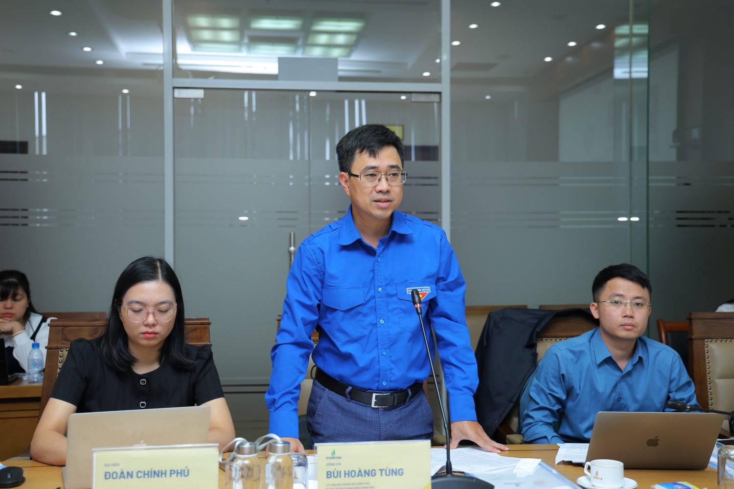 Đồng chí Bùi Hoàng Tùng, Bí thư Đoàn Thanh niên Chính phủ ghi nhận và đánh giá cao công tác chuẩn bị, xây dựng văn kiện, đề án nhân sự và chương trình Đại hội của Đoàn Thanh niên Petrovietnam