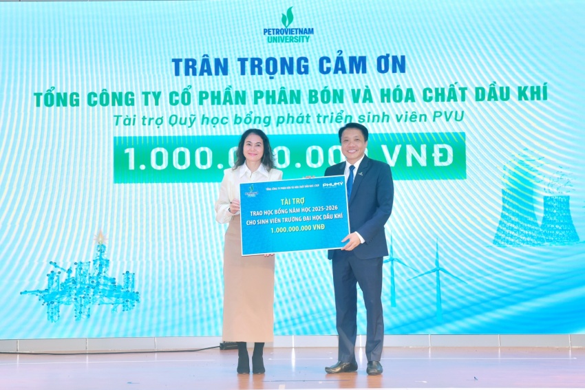 Tổng công ty Cổ phần Phân bón và Hóa chất Dầu khí (PVFCCo - Phú Mỹ) tài trợ học bổng năm học 2025-2026 cho sinh viên PVU.