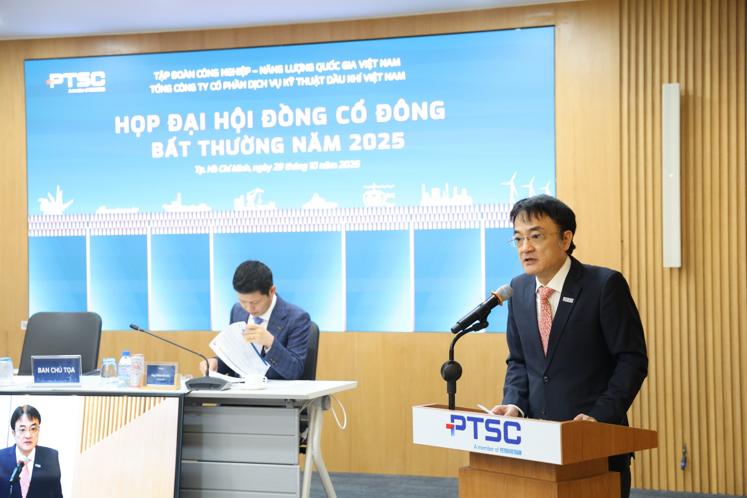 Ông Phan Thanh Tùng - Chủ tịch HĐQT PTSC phát biểu khai mạc Đại hội.