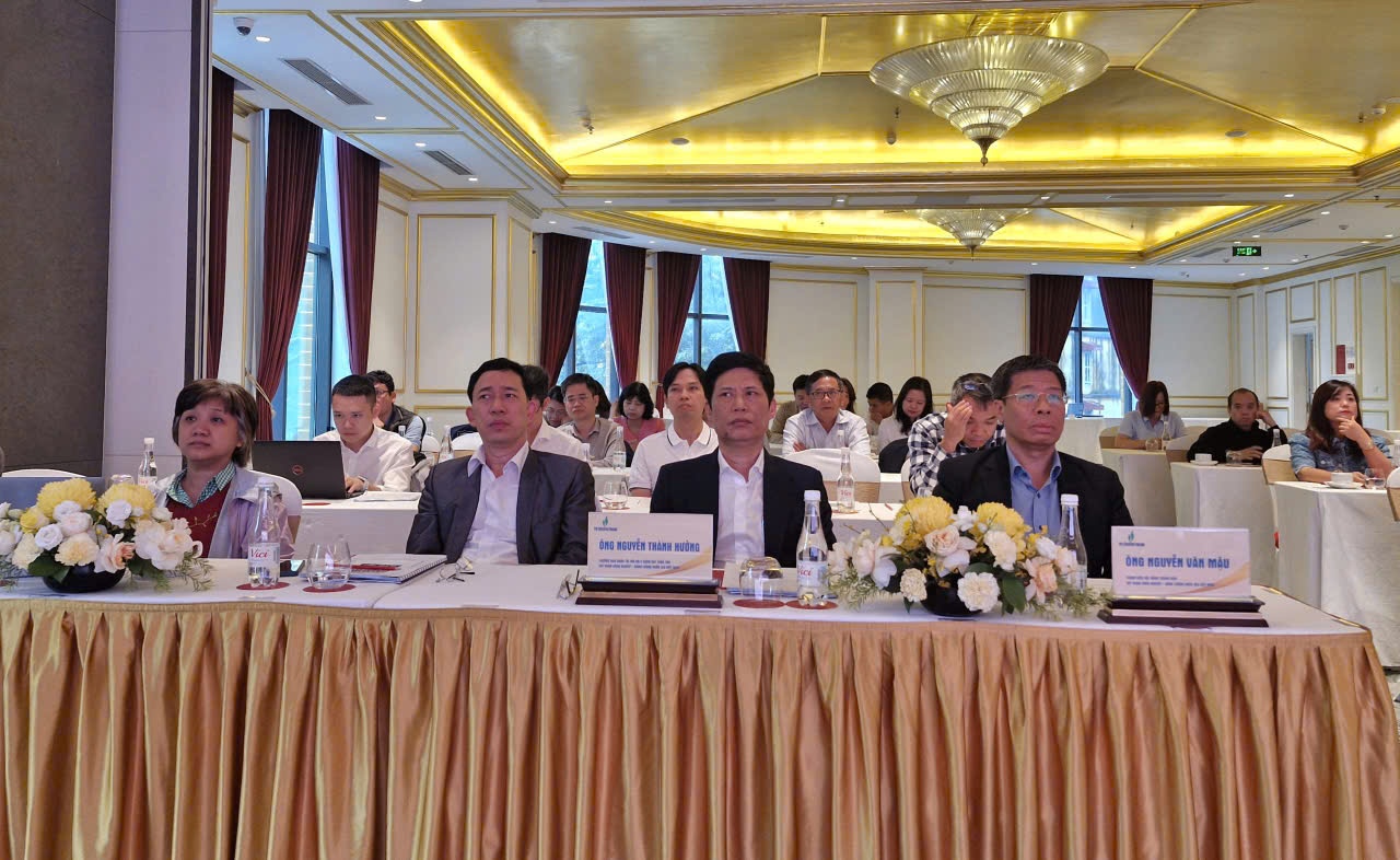 Với các doanh nghiệp nhà nước, nhất là những tập đoàn kinh tế chủ lực hoạt động trong lĩnh vực quan trọng và nhạy cảm, việc bảo đảm an toàn thông tin phải được đặt ở mức ưu tiên hàng đầu.