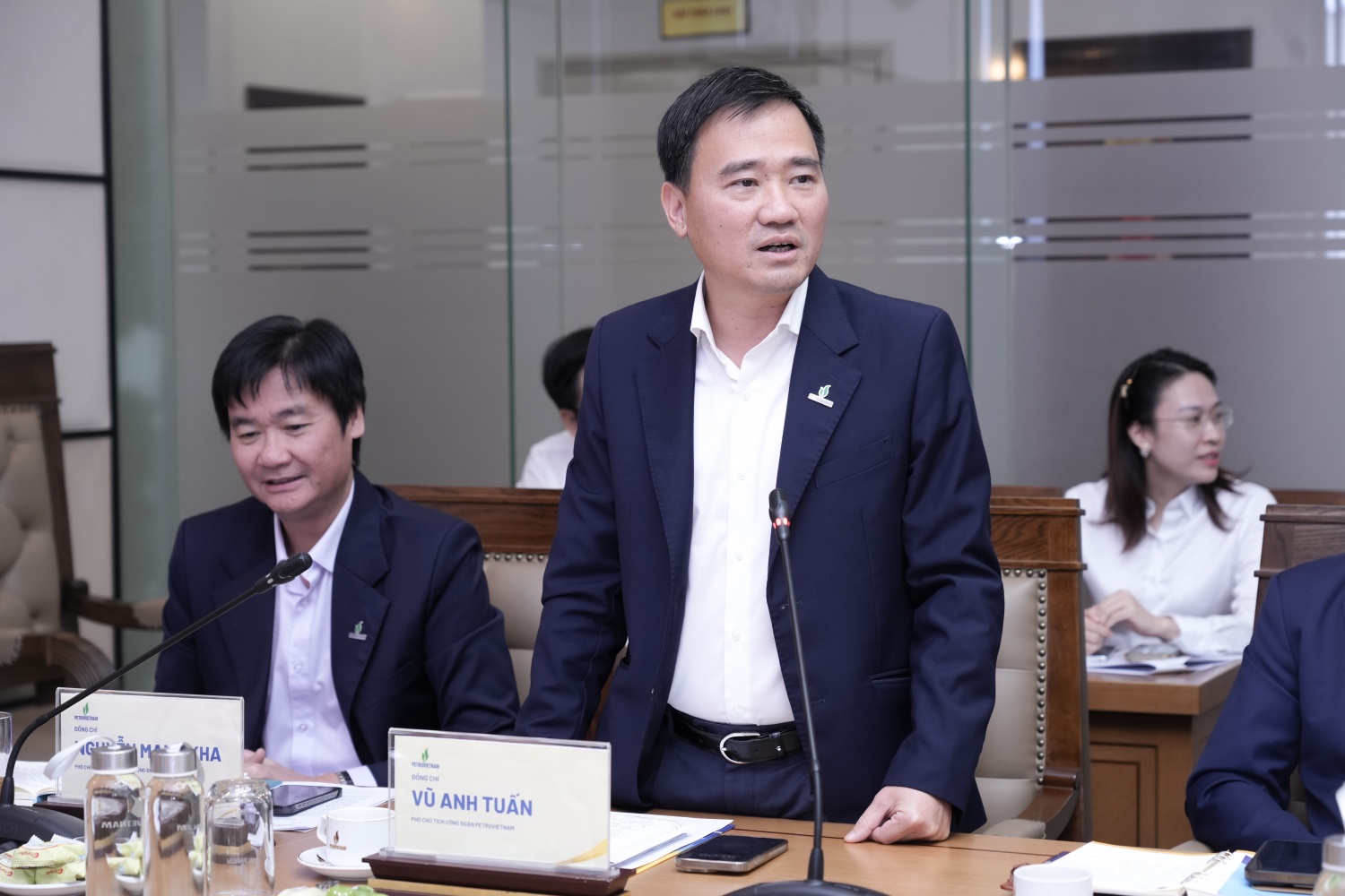 Đồng chí Vũ Anh Tuấn - Phó Chủ tịch Công đoàn Petrovietnam: Tổ Công đoàn Cơ quan Công đoàn Tập đoàn cần tiếp tục đẩy mạnh hơn nữa công tác chuyển đổi số, liên kết phối hợp chặt chẽ, hiệu quả giữa Công đoàn và các ban chuyên môn.