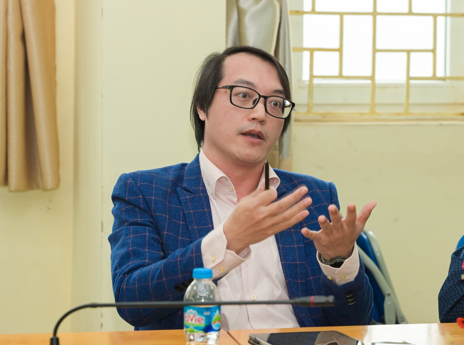 Theo TS. Đặng Văn Sơn, yếu tố cốt lõi trong giáo dục STEM là học sinh phải được thực hành và tạo ra sản phẩm có giá trị ứng dụng (Ảnh: Minh Đức).