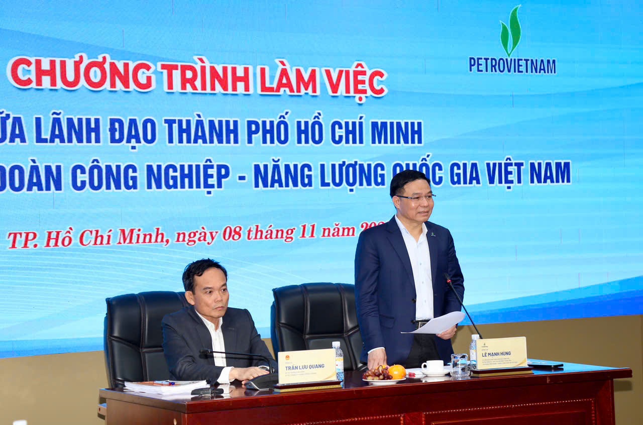Chủ tịch HĐTV Petrovietnam Lê Mạnh Hùng khẳng định cam kết của Petrovietnam trong thực hiện nghiêm túc, hiệu quả các nội dung đã thống nhất, đóng góp tích cực vào phát triển kinh tế – xã hội của TP. Hồ Chí Minh.