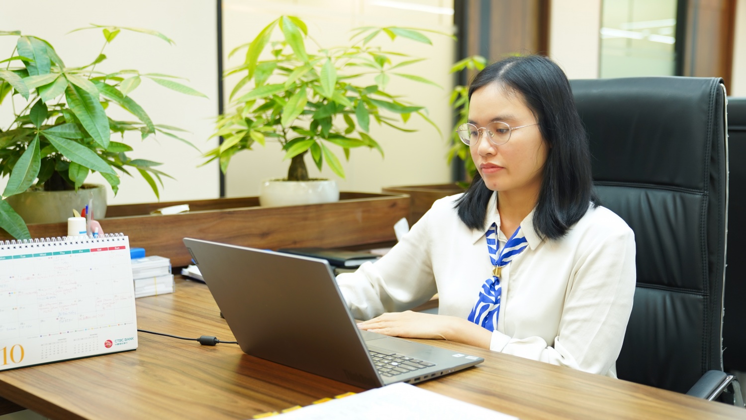 Chị Huỳnh Thị Hồng Hạnh, Phó Ban Tài chính - Kế toán PVTrans