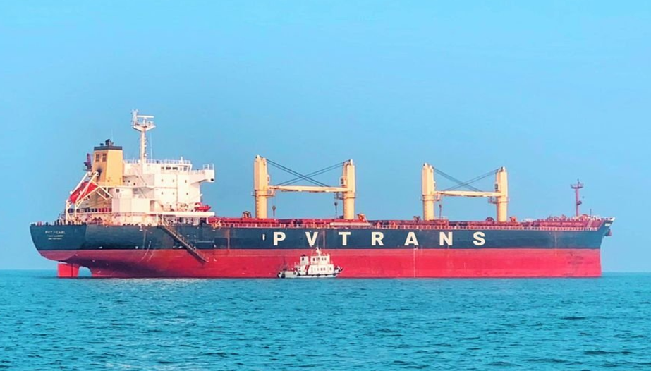 Những con tàu mang thương hiệu PVTrans vươn mình ra biển lớn với biết bao “trái tim PVTrans” đang ngày ngày miệt mài cống hiến.