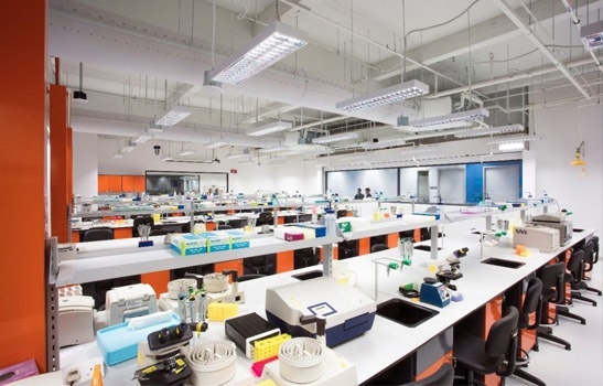 Một trong những phòng thí nghiệm khoa học trong khuôn viên Jackson Square STEM của Học viện PSB Singapore