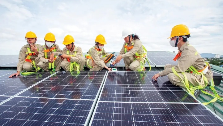 Phát triển nhân lực chất lượng cao cho ngành năng lượng”