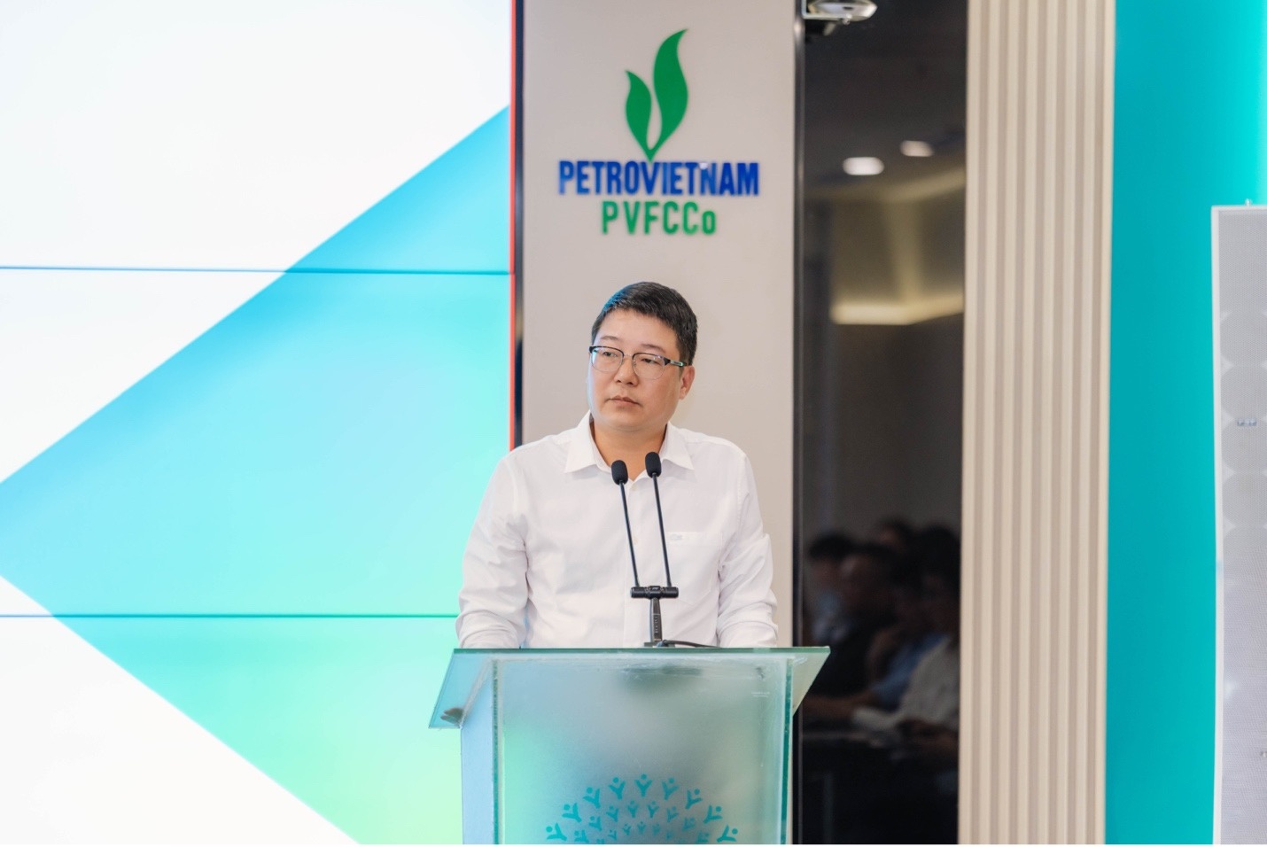 Ông Tạ Quang Huy - Phó Tổng Giám đốc PVFCCo - Phú Mỹ phát biểu tại buổi lễ.