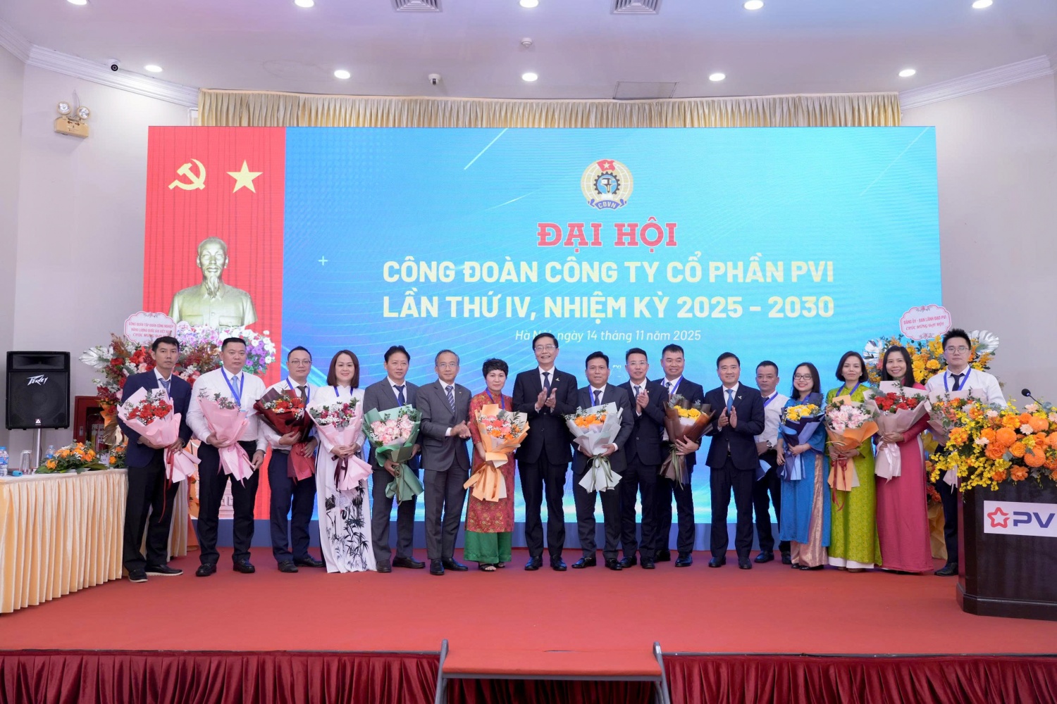 Ban Chấp hành Công đoàn PVI khóa IV, nhiệm kỳ 2025-2030 ra mắt tại Đại hội