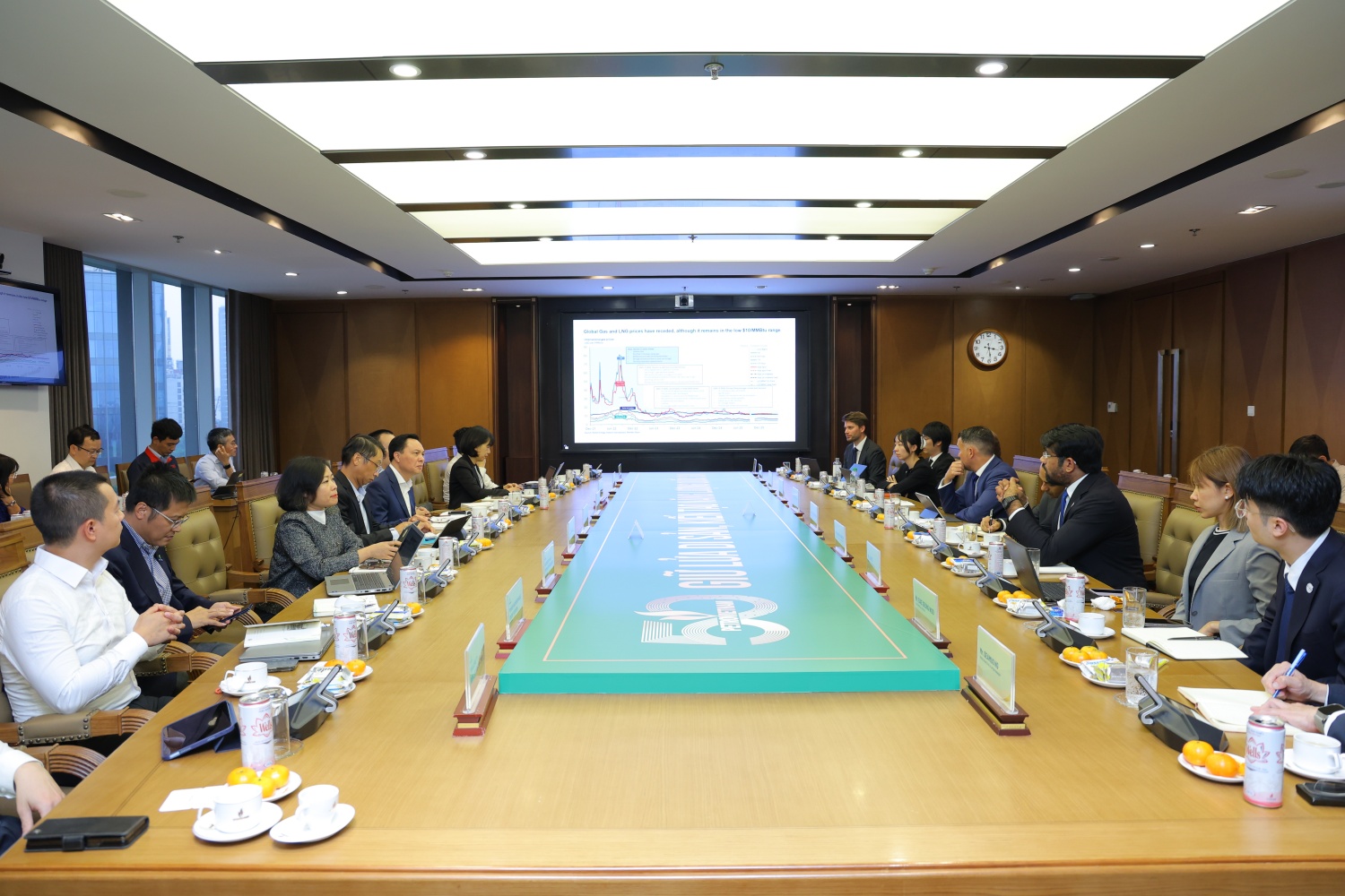 Toàn cảnh Hội thảo giữa Petrovietnam và Rystad Energy