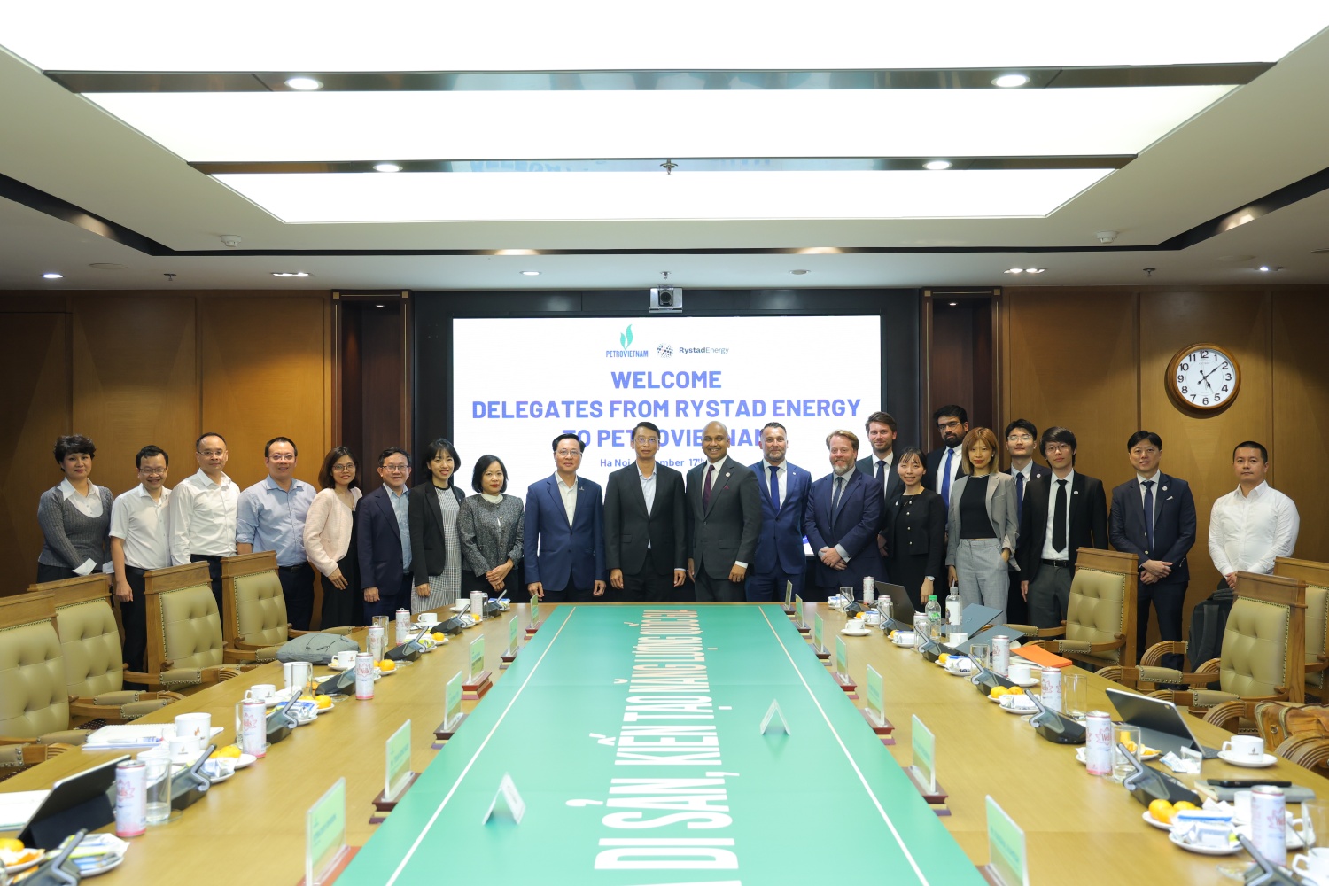 Các đại biểu tham dự Hội thảo giữa Petrovietnam và Rystad Energy