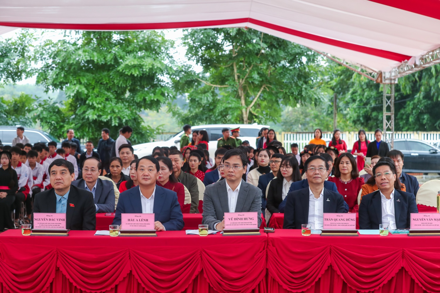Các đại biểu tham dự chương trình