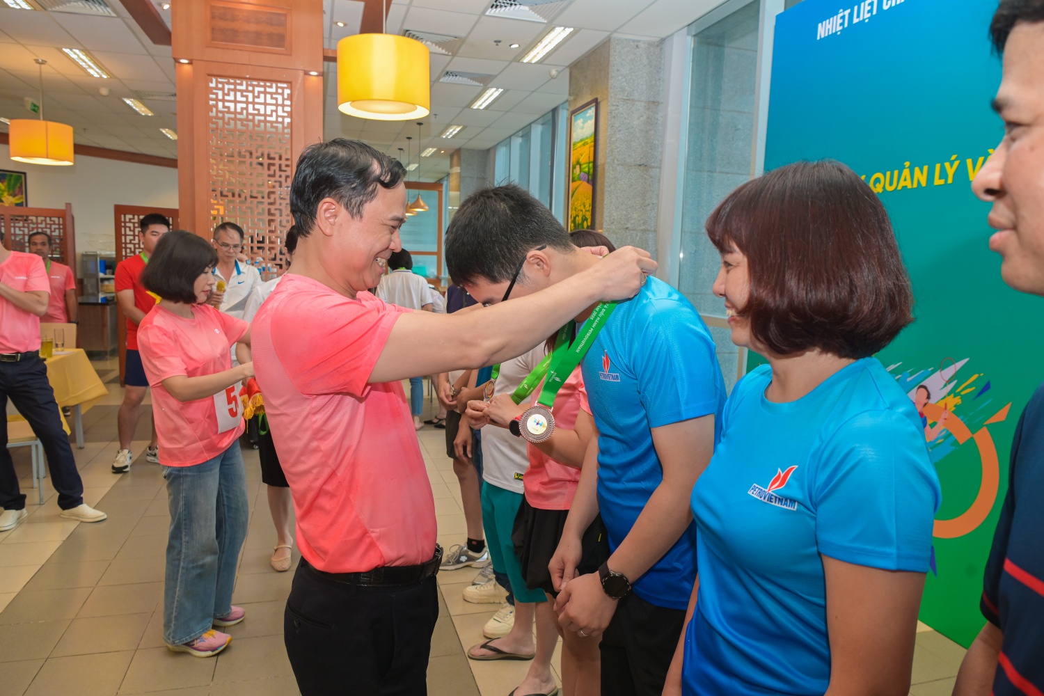 Hội thao BMQL&ĐH Petrovietnam lần thứ IV do Công đoàn BMQL&ĐH Petrovietnam tổ chức diễn ra trong không khí phấn khởi, vui tươi, đoàn kết.