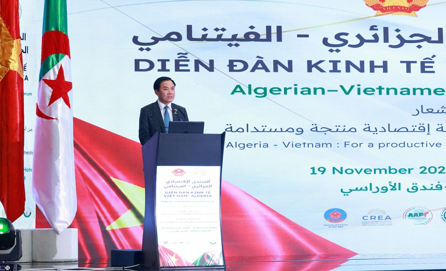 Tổng Giám đốc Petrovietnam Lê Ngọc Sơn phát biểu tại Diễn đàn Kinh tế Việt Nam - Algeria