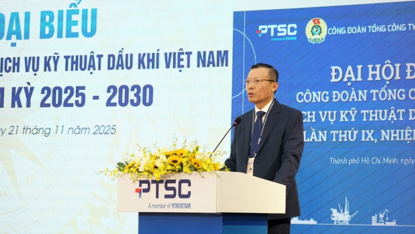 Đồng chí Nguyễn Trần Toàn, Chủ tịch Công đoàn PTSC khóa VIII phát biểu khai mạc Đại hội, nhấn mạnh đây là sự kiện chính trị quan trọng, đánh dấu bước chuyển của tổ chức Công đoàn PTSC trong giai đoạn phát triển mới.
