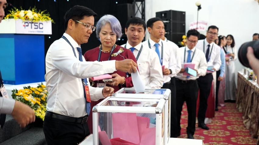 Đại hội đã tiến hành bầu 15 đồng chí vào Ban Chấp hành Công đoàn PTSC khóa IX và 7 đại biểu chính thức, 2 đại biểu dự khuyết tham dự Đại hội Công đoàn Tập đoàn lần thứ VIII.