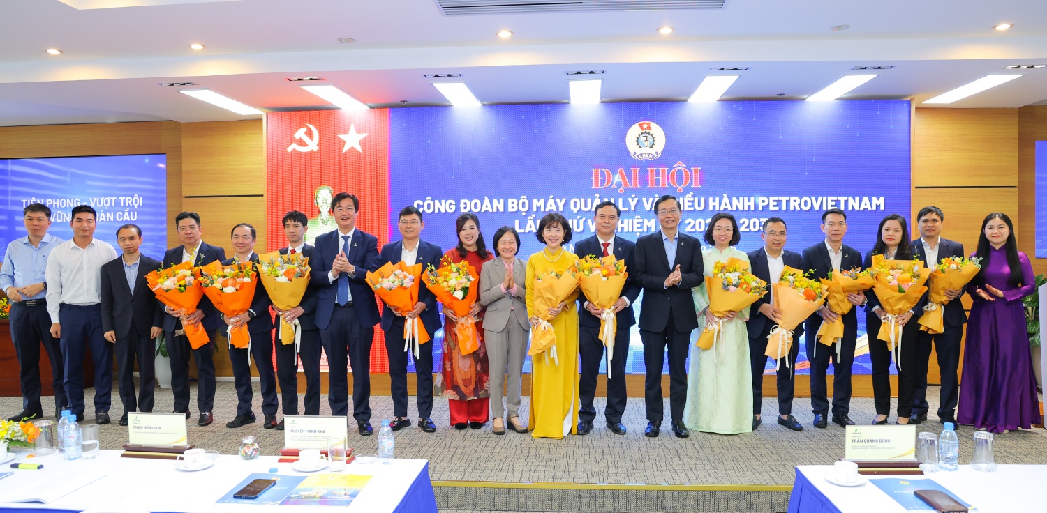 Ban Chấp hành Công đoàn BMQL&ĐH Petrovietnam nhiệm kỳ 2025-2030 ra mắt Đại hội