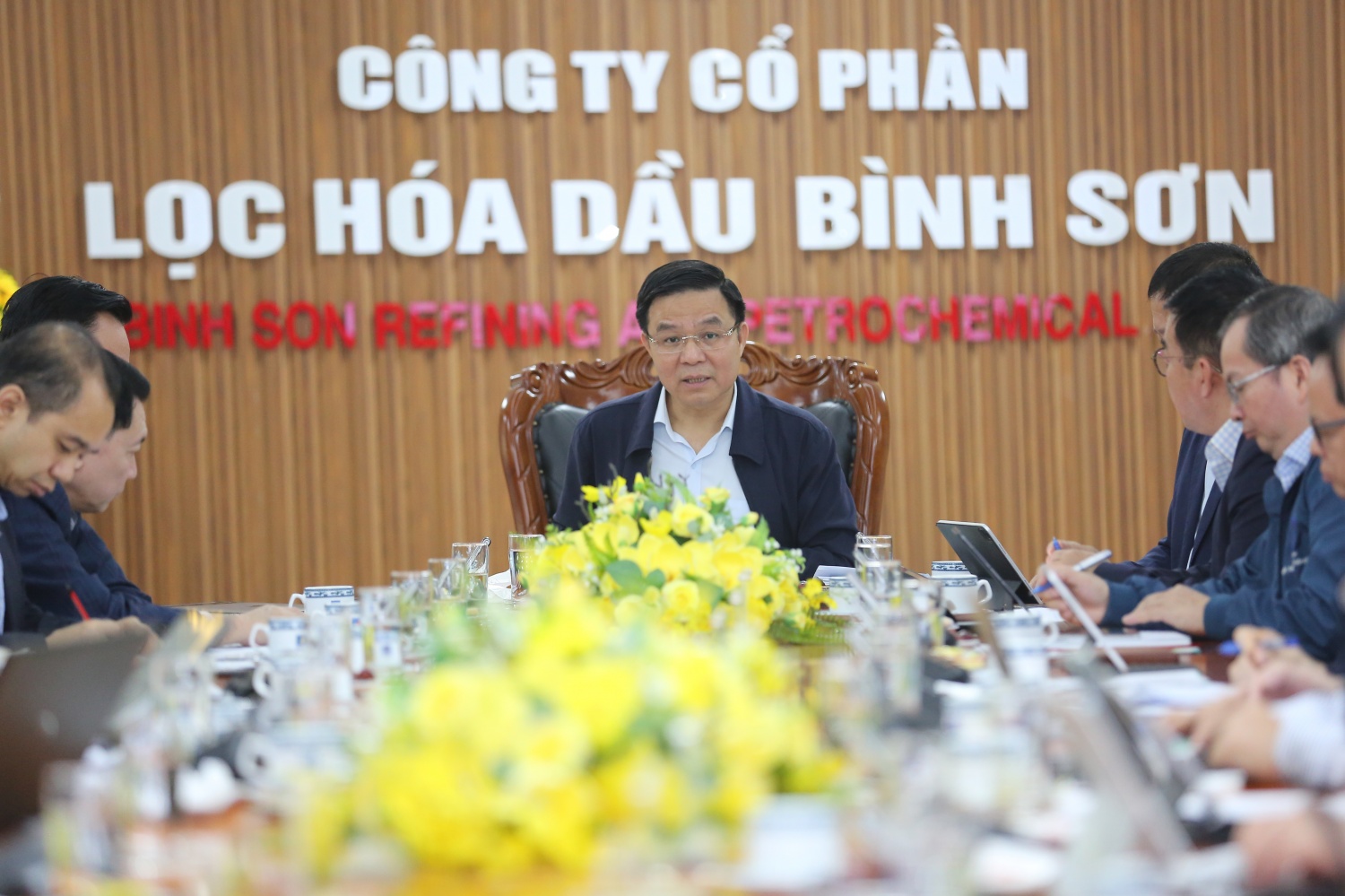 Chủ tịch HĐTV Petrovietnam Lê Mạnh Hùng đánh giá cao và biểu dương những kết quả sản xuất kinh doanh của BSR trong 11 tháng đầu năm 2025.