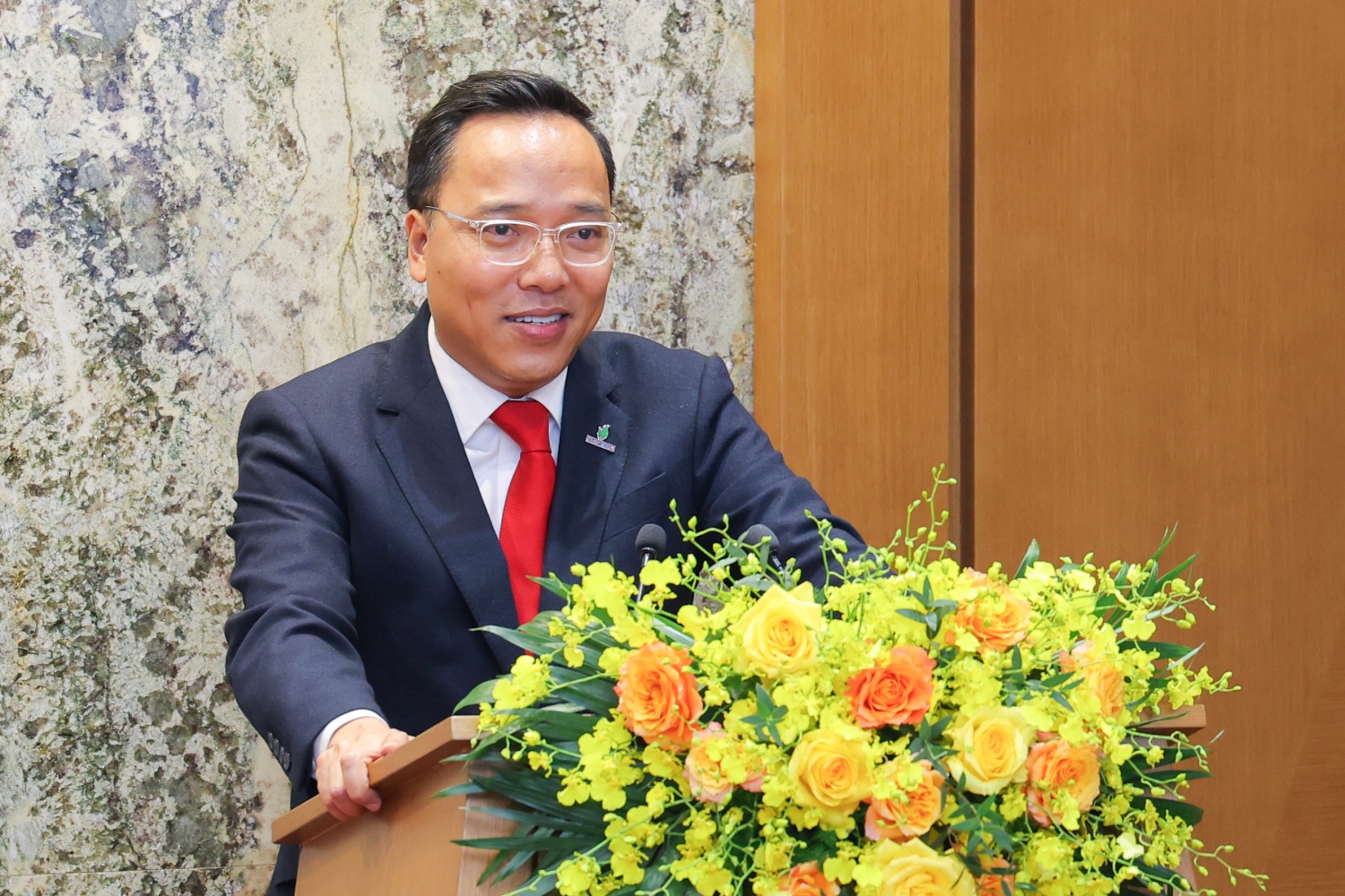Thứ trưởng Bộ Công Thương Nguyễn Hoàng Long nhấn mạnh, nhiệm vụ trong thời gian tới của Petrovietnam, PVEP là phải nhanh chóng triển khai các hạng mục tiếp theo, bảo đảm dự án được vận hành an toàn, hiệu quả