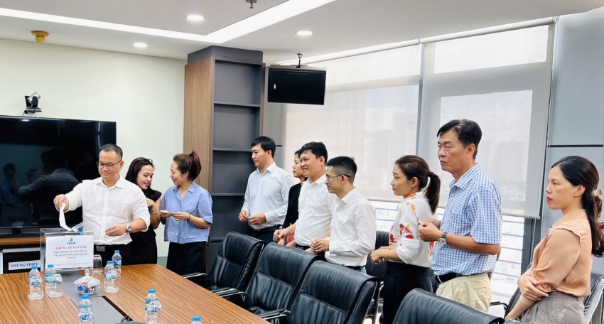 PVD Tech tổ chức quyên góp ủng hộ người dân vùng mưa lũ.